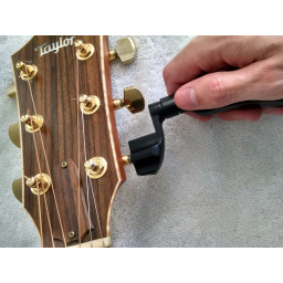 Как чистить и обслуживать свой Taylor 816CE