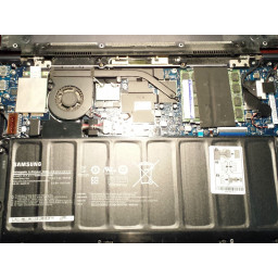 Замена батареи ноутбука Samsung Series 9 (NP900X4C)